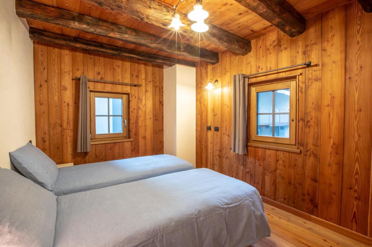 L'Atelier Du Temps - Les Greniers Appartements Aosta Kültér fotó