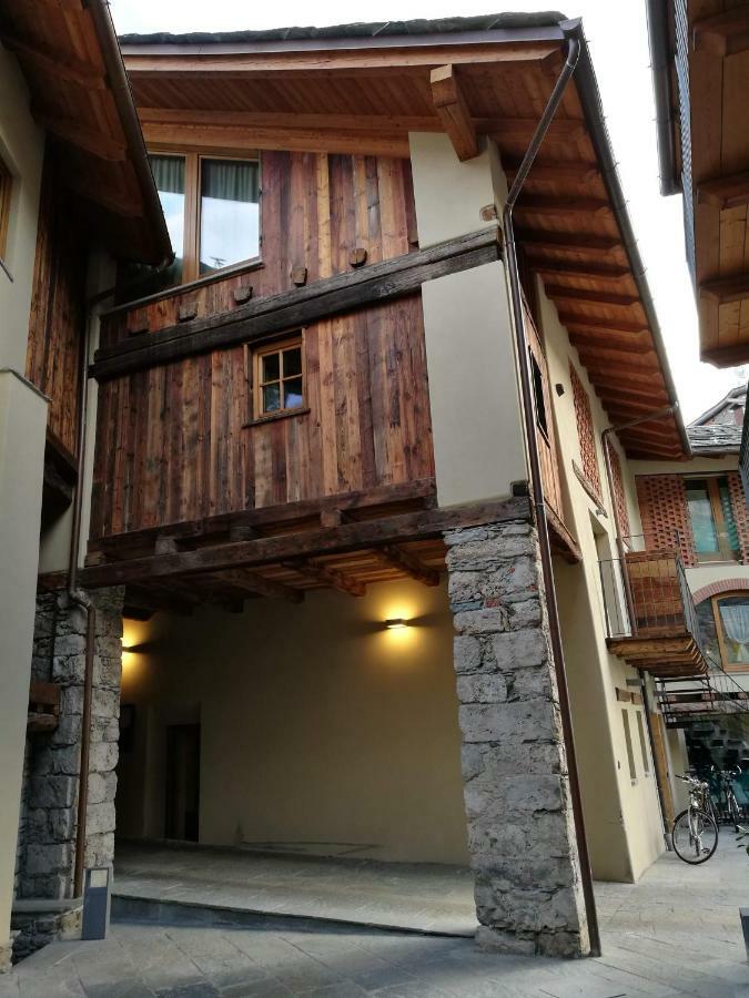 L'Atelier Du Temps - Les Greniers Appartements Aosta Kültér fotó