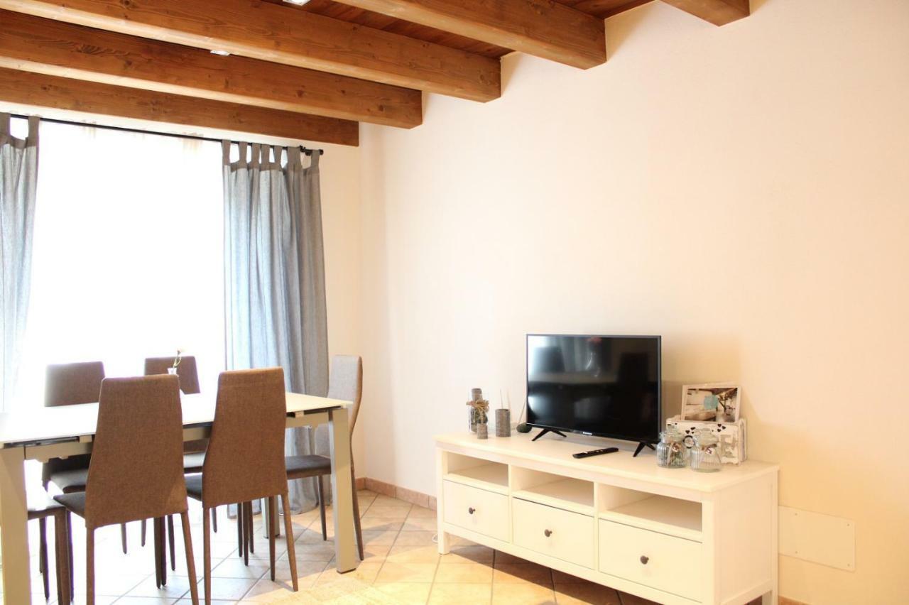 L'Atelier Du Temps - Les Greniers Appartements Aosta Kültér fotó